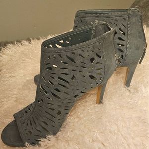 WHBM open toe eyelet high heel booties, size 9.5, wintergreen